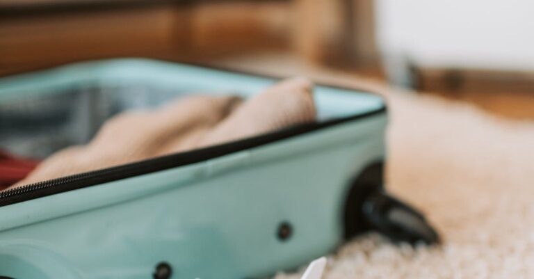 Traveling With Luggage: Smart Tips for 2025 Journeys